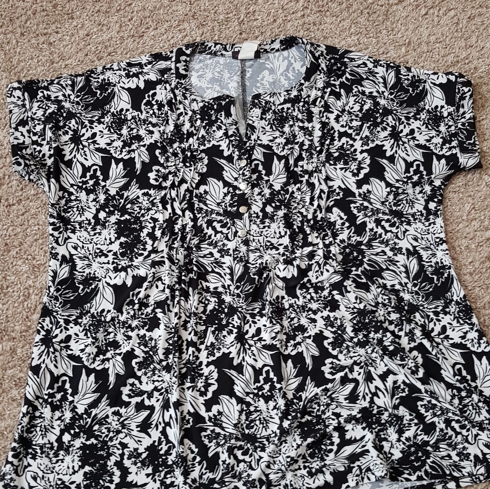 Black floral print tops
